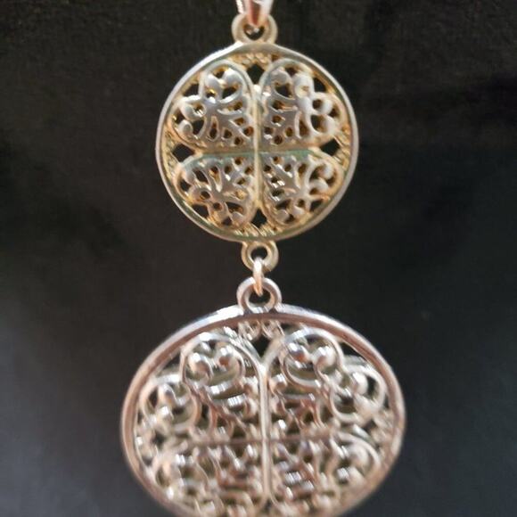 Womens Fashion Silver Round Ornate Openwork Pendant Necklace with Lobster Clasp - Picture 4 of 7